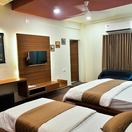 Hotel Ashooka Inn Γκαντχιναγκάρ Εξωτερικό φωτογραφία