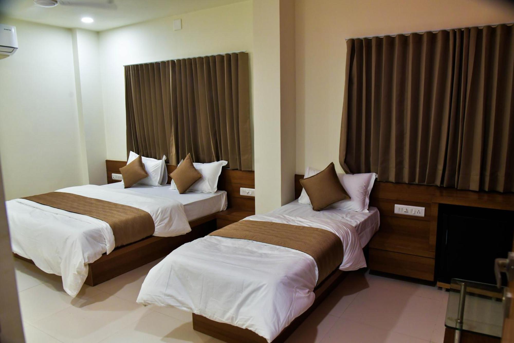 Hotel Ashooka Inn Γκαντχιναγκάρ Εξωτερικό φωτογραφία