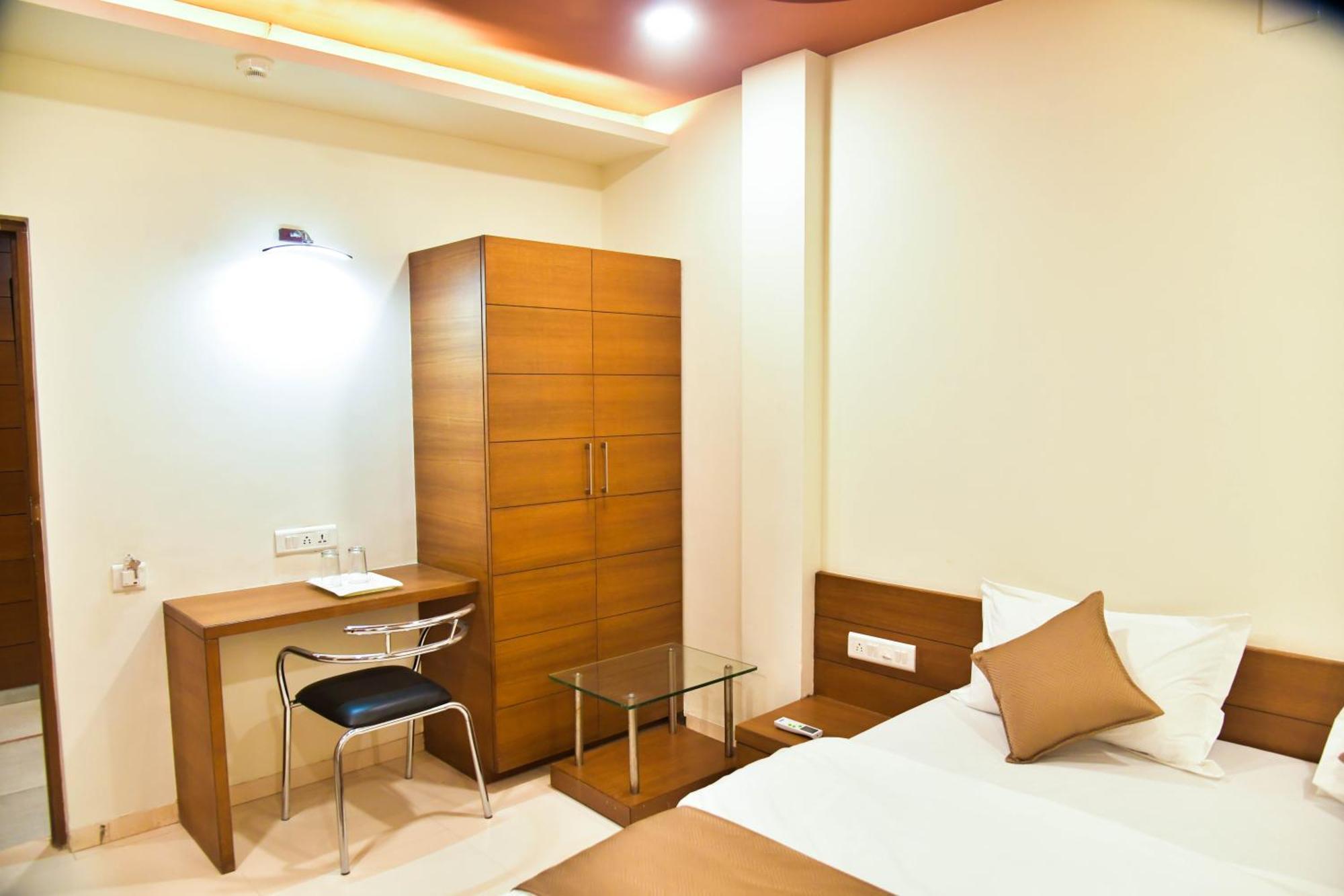 Hotel Ashooka Inn Γκαντχιναγκάρ Εξωτερικό φωτογραφία